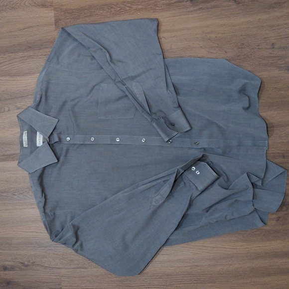 Van Heusen, 18"-18½", Dress Shirt - Picture 1 of 1